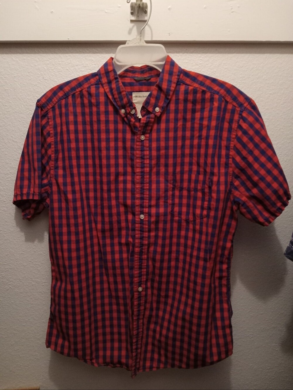 Life After Denim Red and Blue Check Short-Sleeve Button-Down Shirt. M